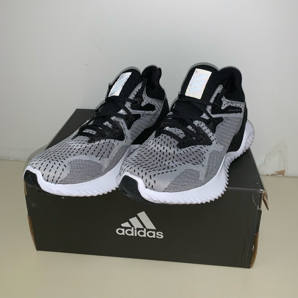 🔥🔥🔥ADIDAS ALPHA BOUNCE MEN SZ 8.5
